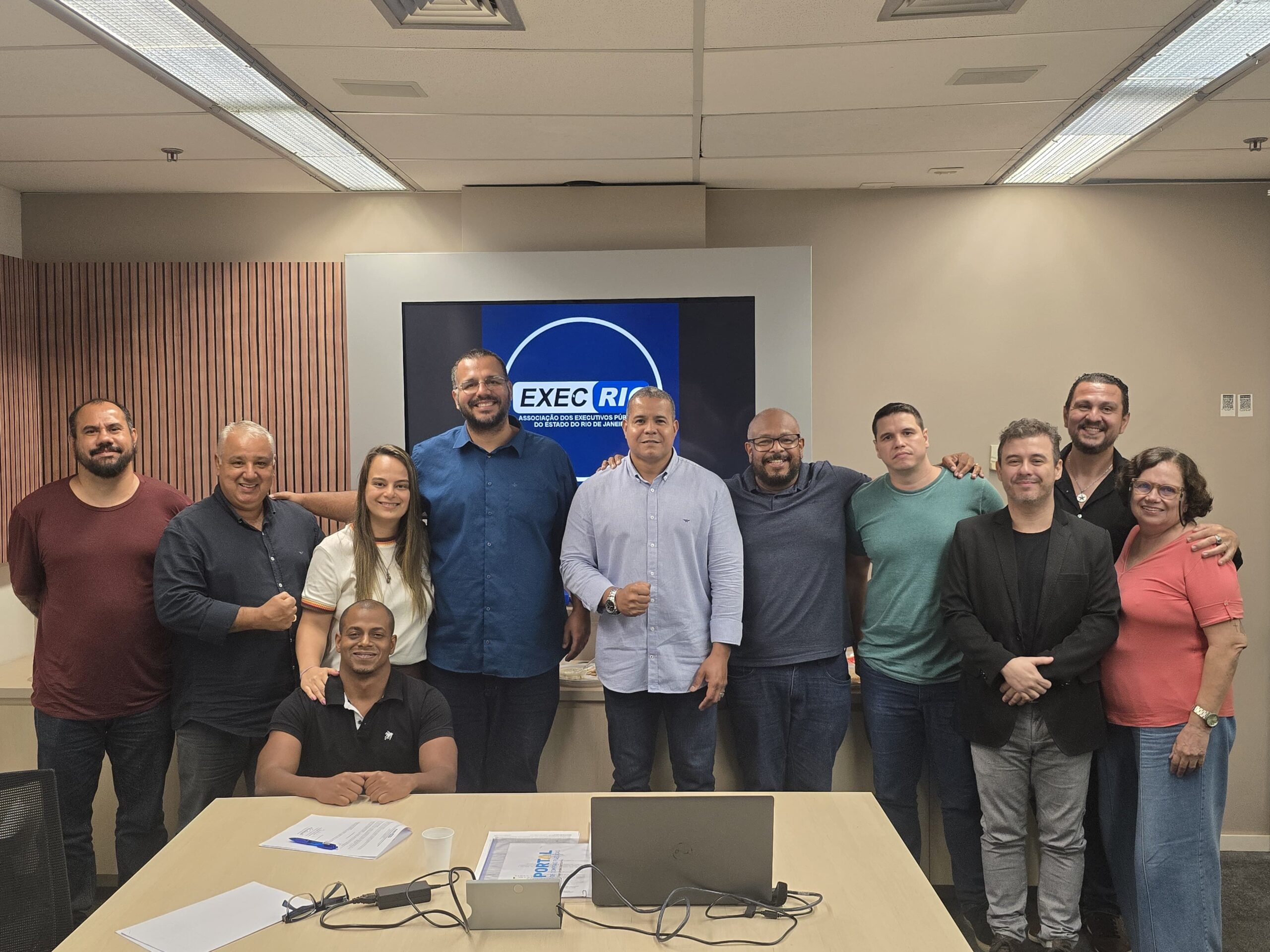 Nova diretoria da Exec Rio toma posse para o triênio 2026-2029
